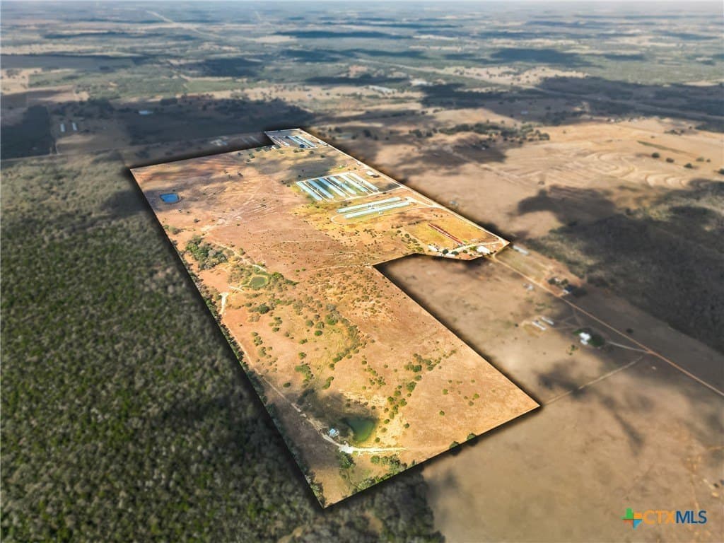 189 acres in Gonzales County - photo 5
