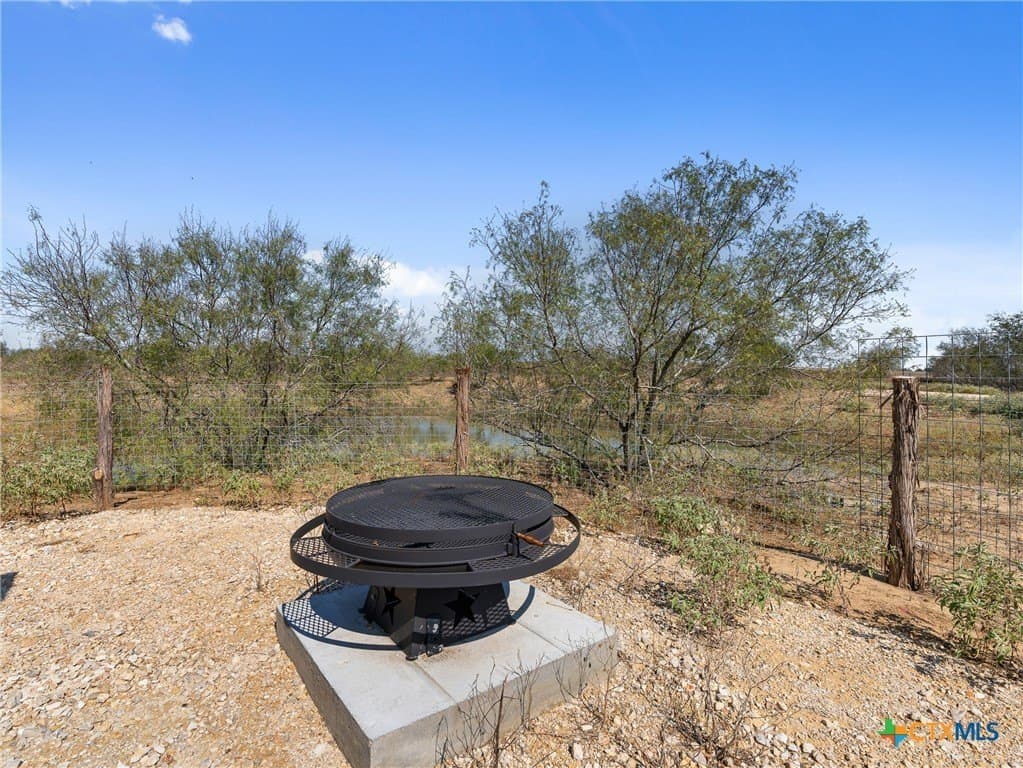 189 acres in Gonzales County - photo 35