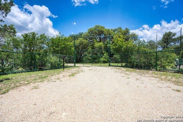 30 acres in Bandera County - photo 8