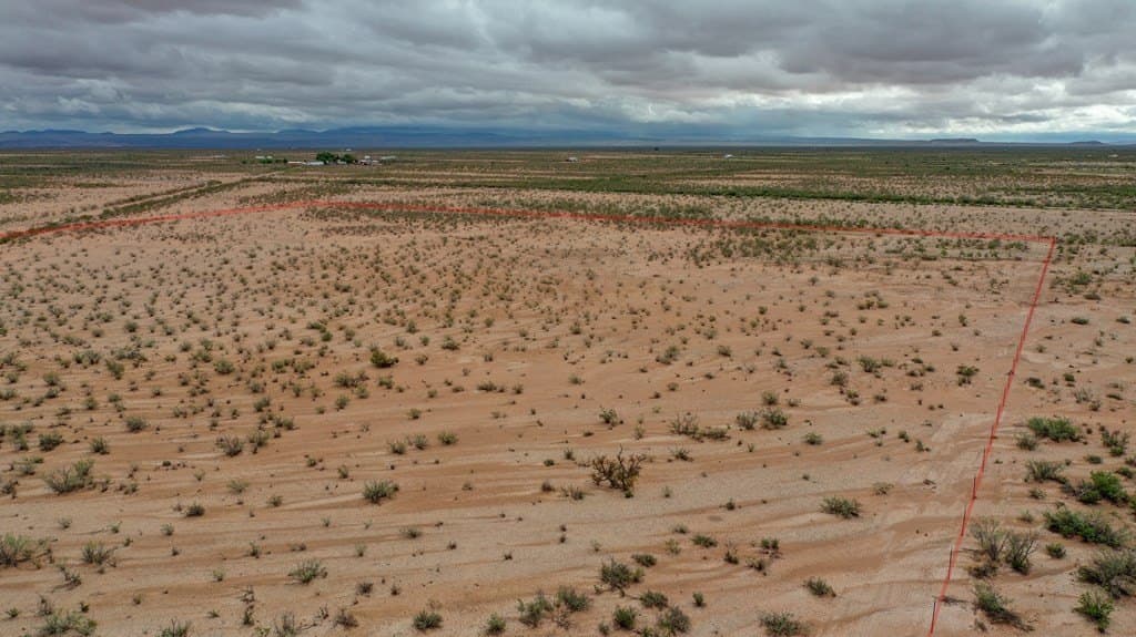 10 acres in Culberson County - photo 3