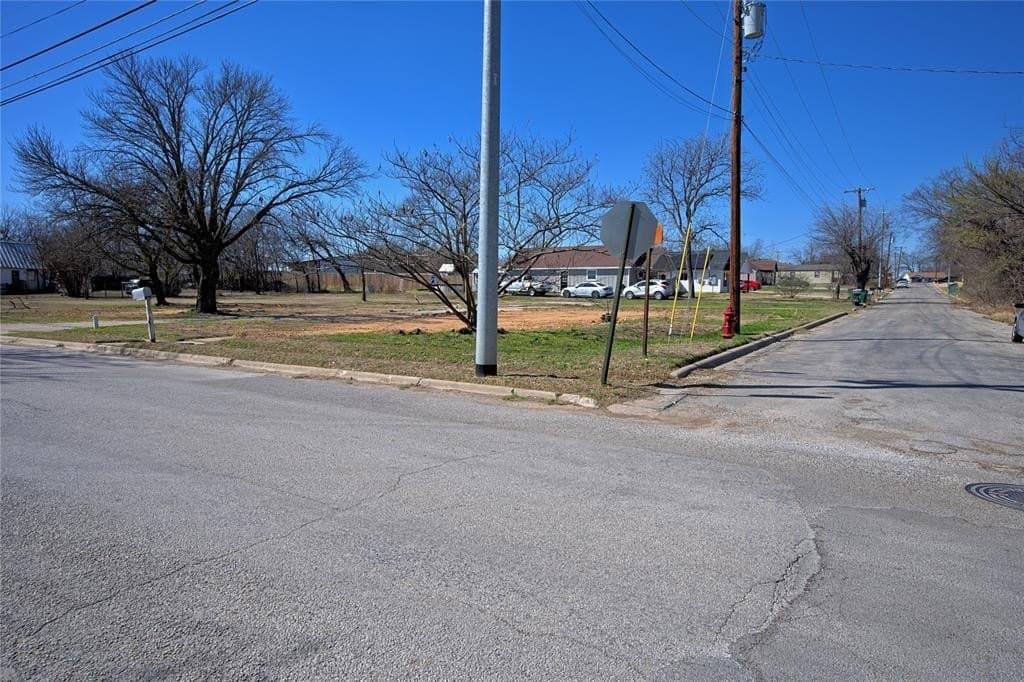 0.57 acres in Montague County - photo 3