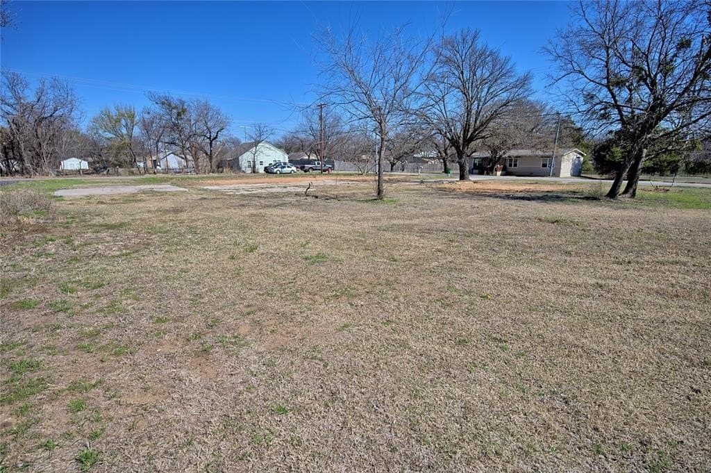 0.57 acres in Montague County - photo 5