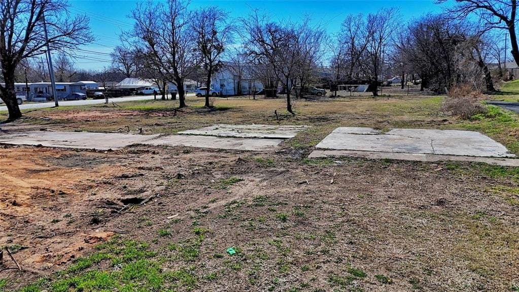0.57 acres in Montague County - photo 9