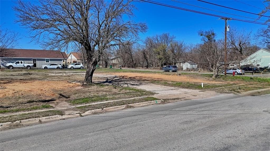 0.57 acres in Montague County - photo 10
