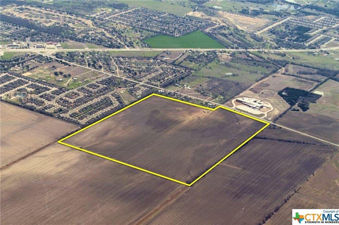 139.88 acres in McLennan County - photo 3