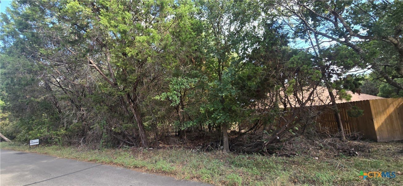 5594 Denmans Loop lot: 1