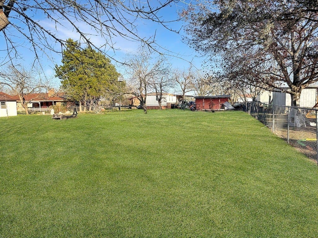 Lot South Pecan Street