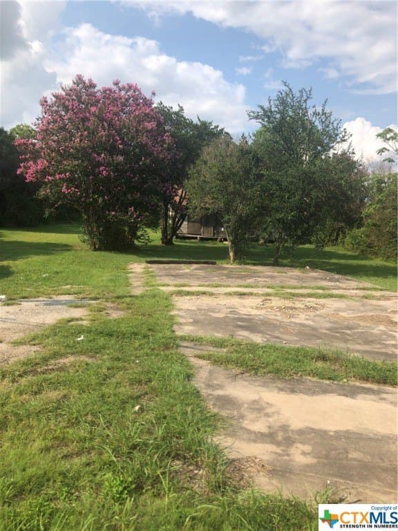 2400-2406 Airport Road
