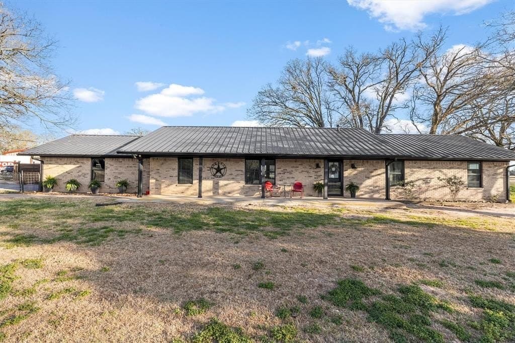 12586 County Road 351
