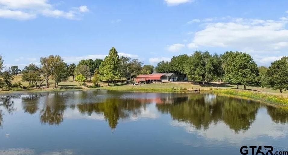 1688 County Road 3118