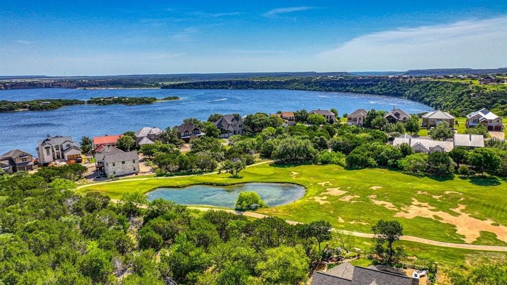 20 Oakland Hills Court
