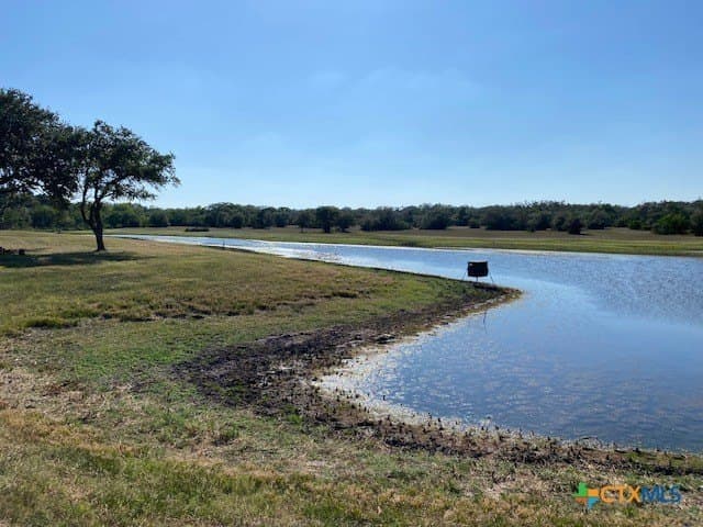 8438,8440 Hwy 183