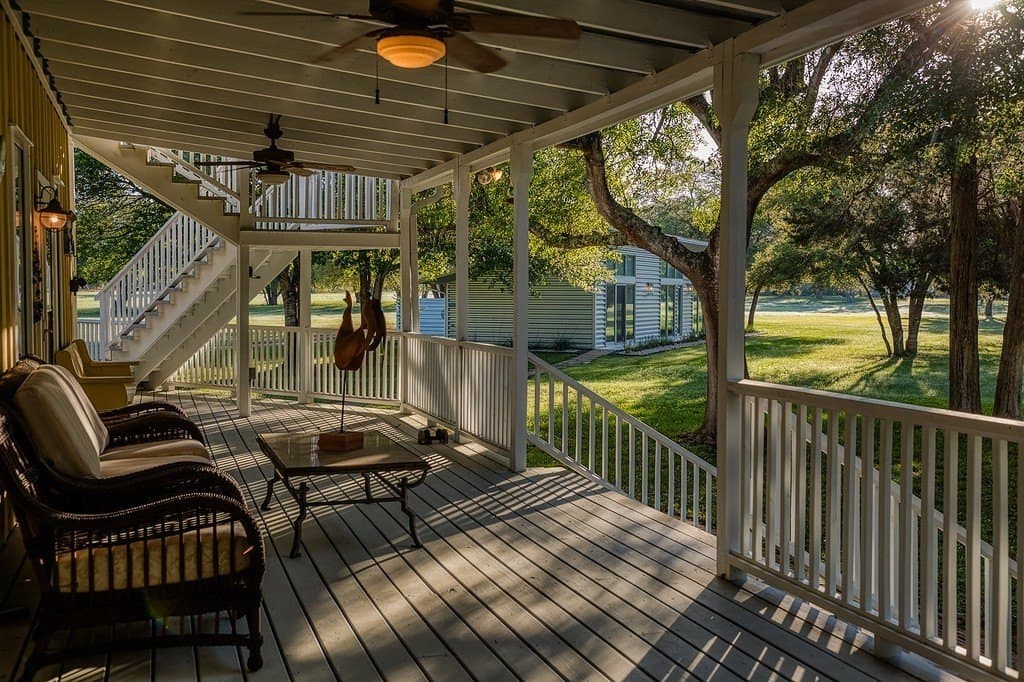 1585 Round Top Road