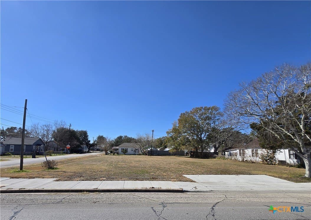 612 S Mechanic Street lot: 11-12