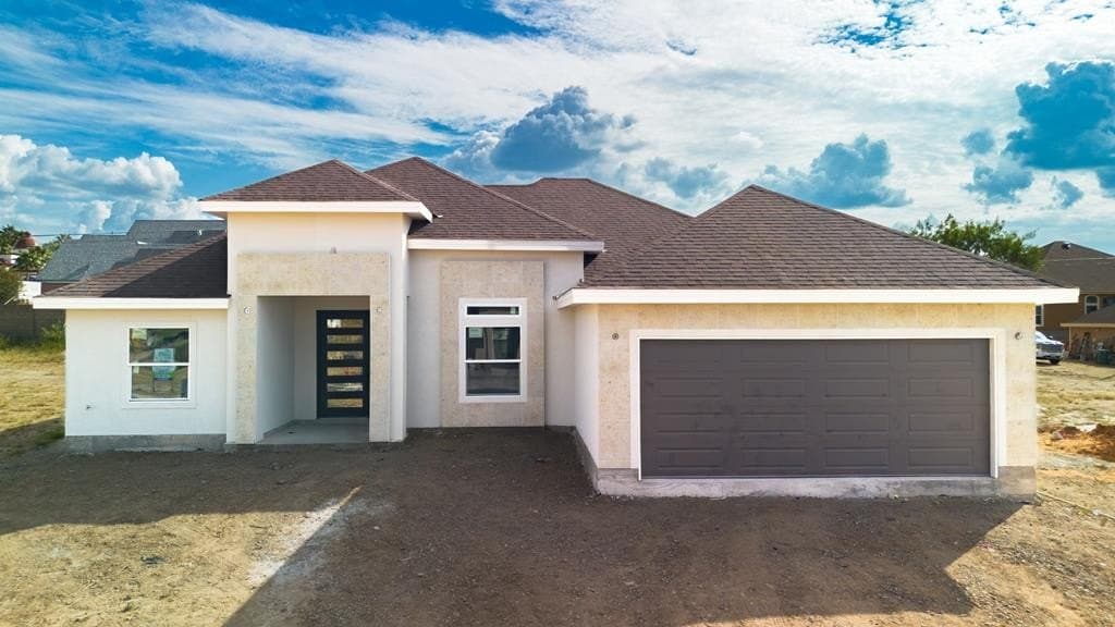 742 Encinal Dr