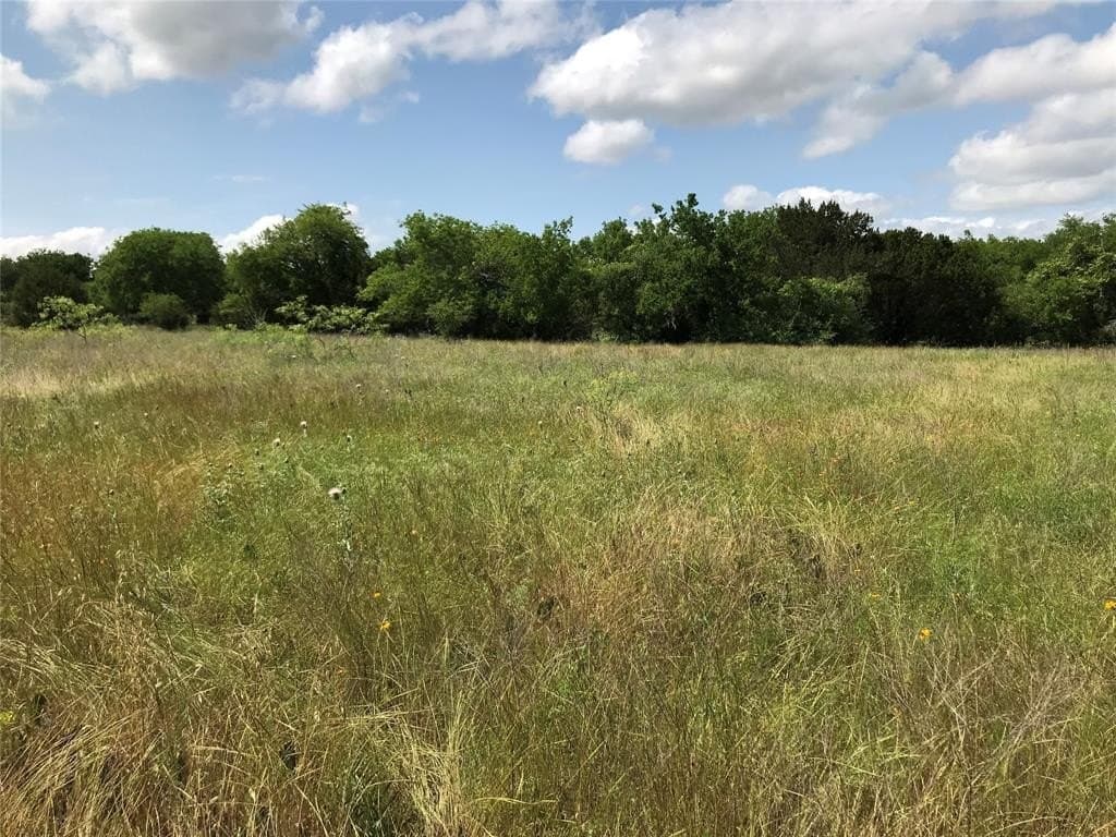 1421 Lakeside Trail