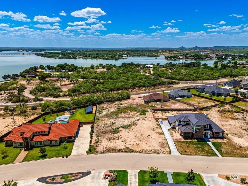 1737 Overhill Drive lot: 27