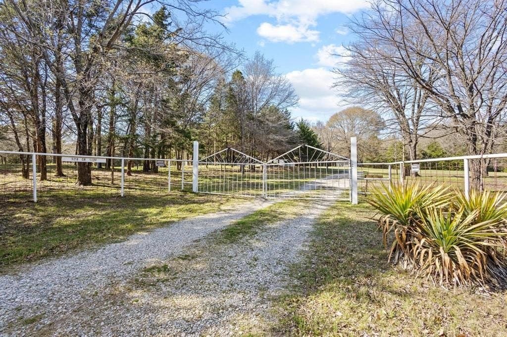 528 County Road 1120