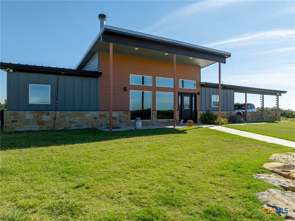 750 County Road 100