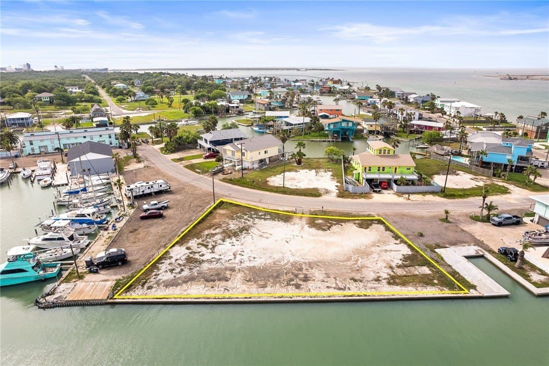 90 Bayshore lot: 8-12