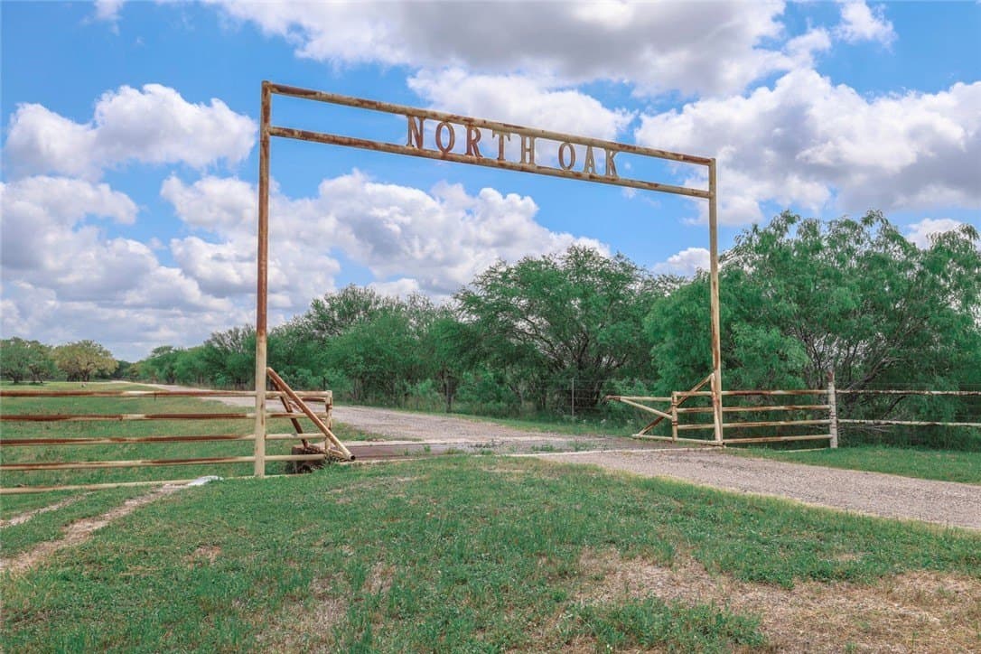 784 Highway 183