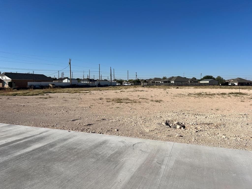 6401 Hopi Court