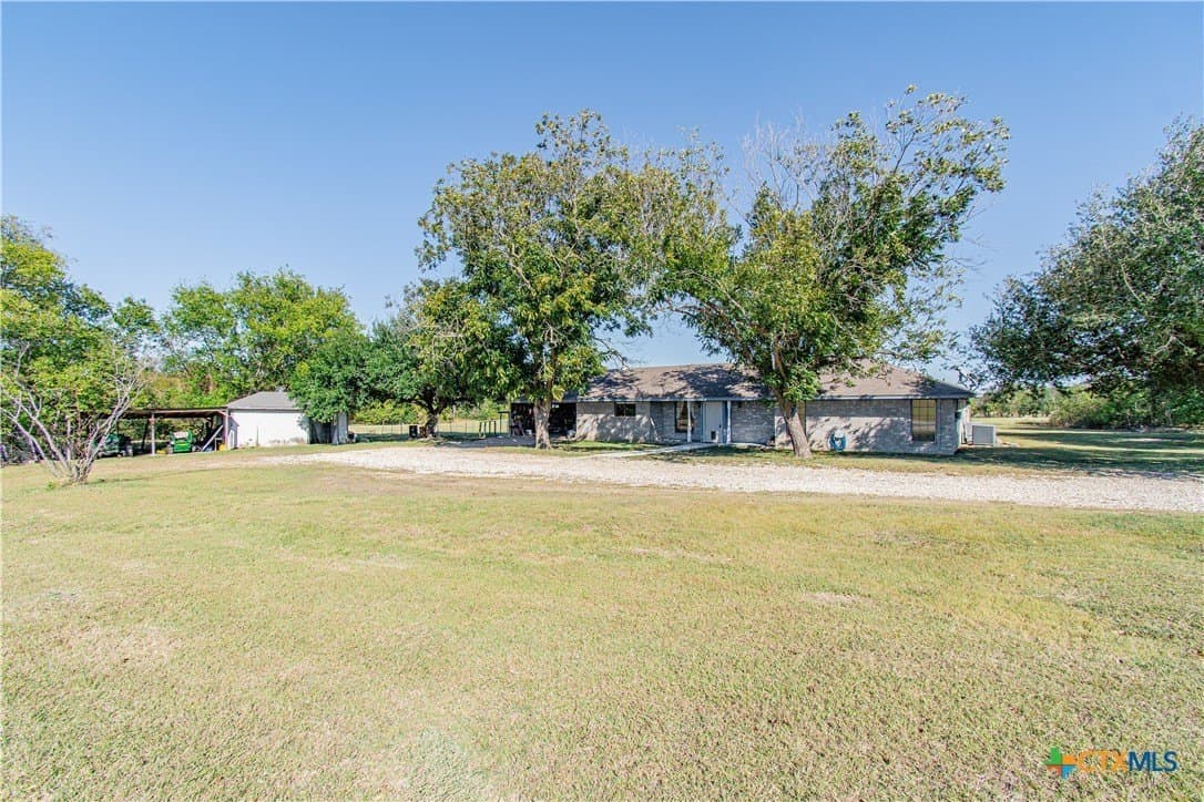 2811 Bob White Road