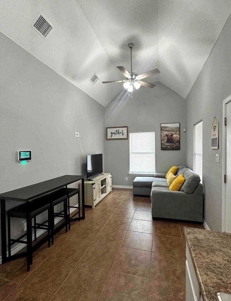 22 Silver Spur Circle