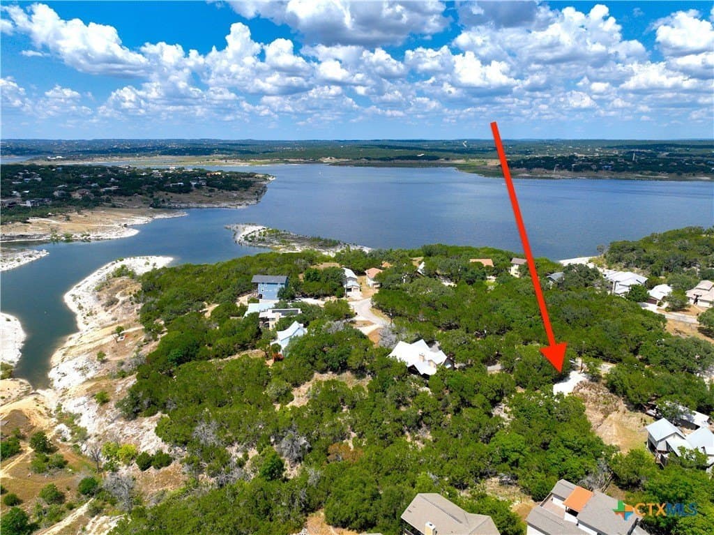 861-881 Riviera Drive lot: 1785