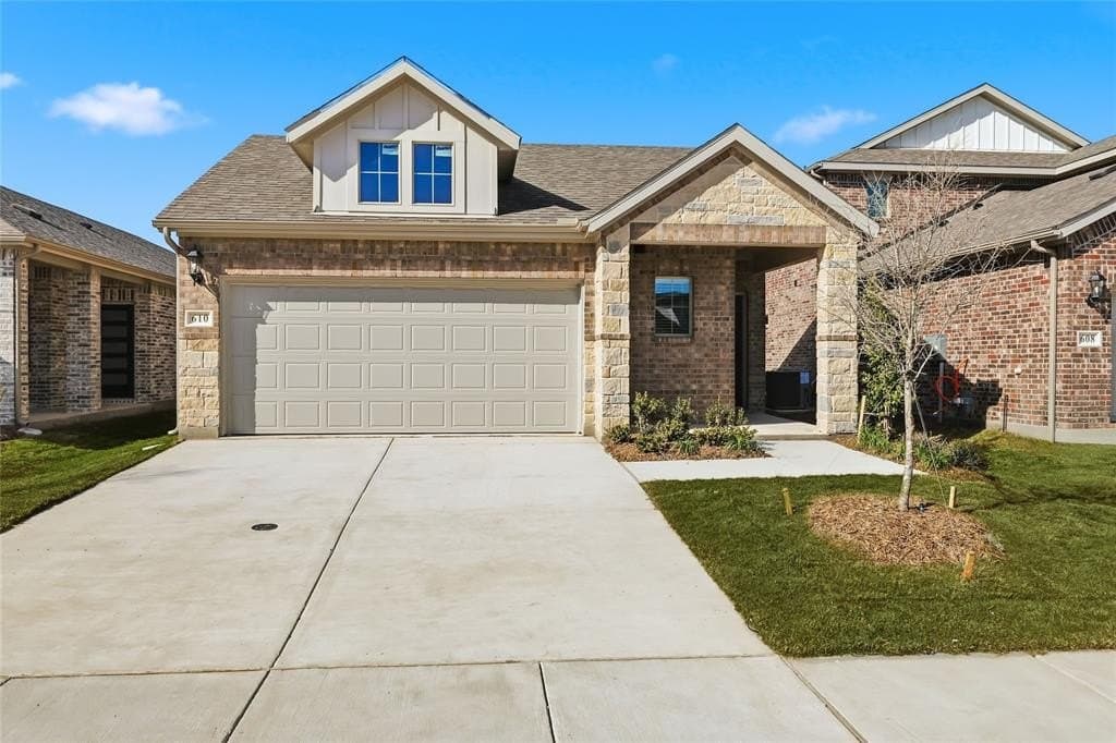 610 Clover Creek Drive