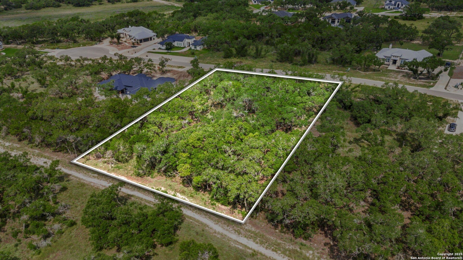 717 Live Oak Ridge