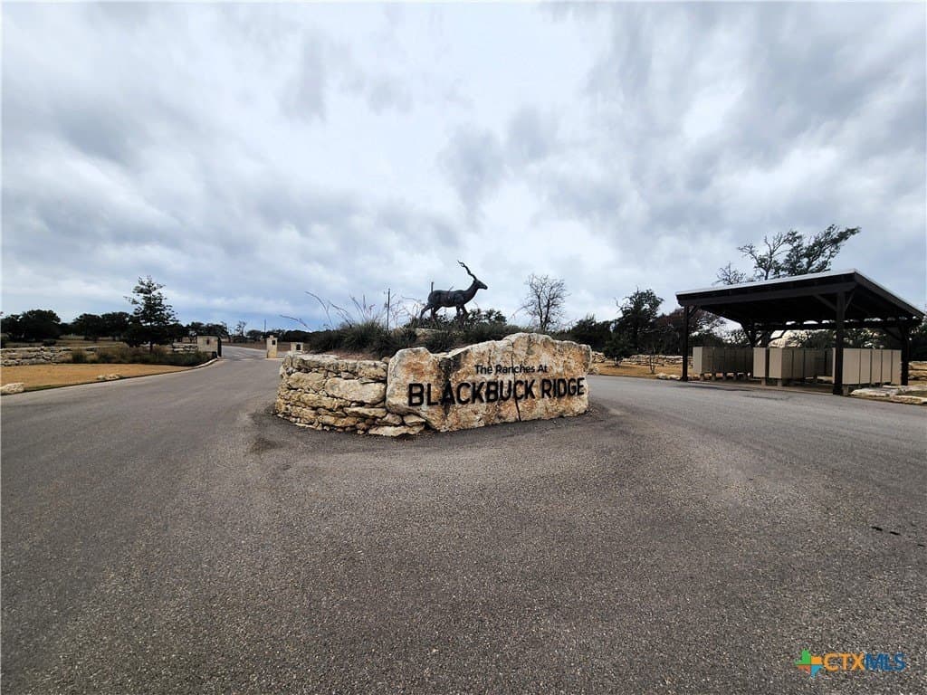 Addax Court lot: 162