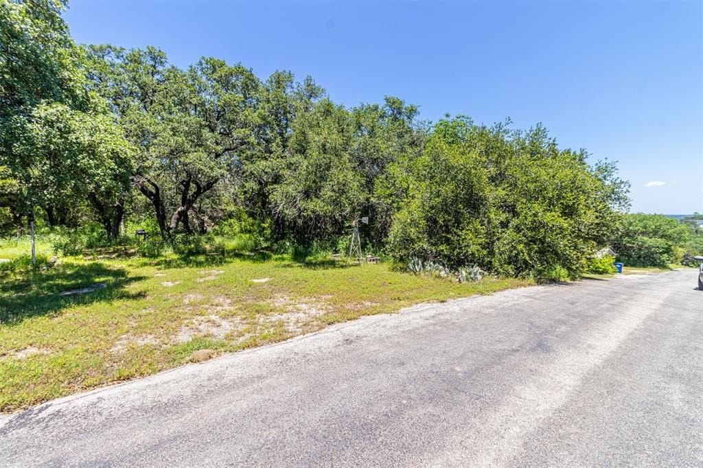 2718 N Mountain View Road