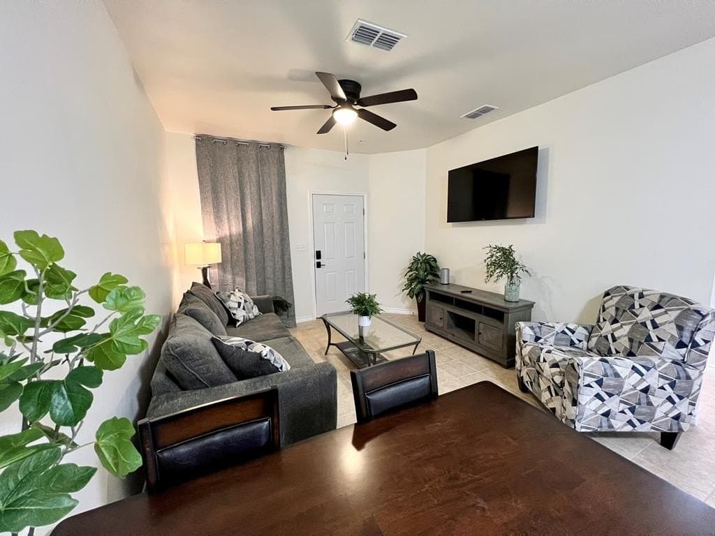 391 Riverside Dr.