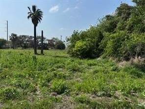 S 7th Street lot: 24-25