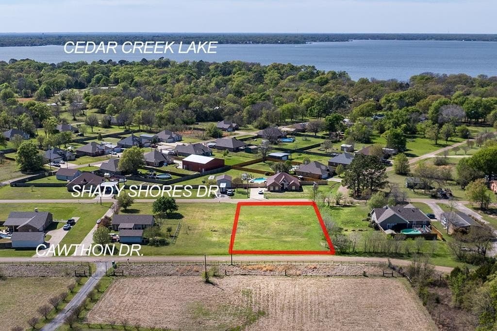 122 Shady Shores Dr