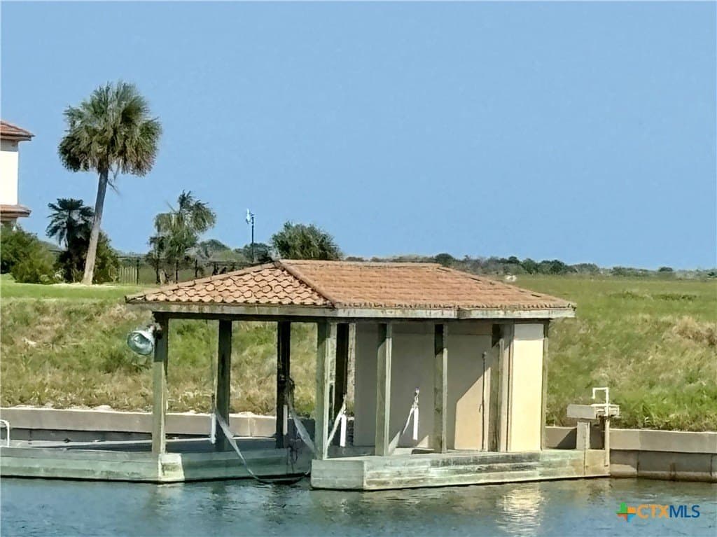 161 Venice Court lot: 213