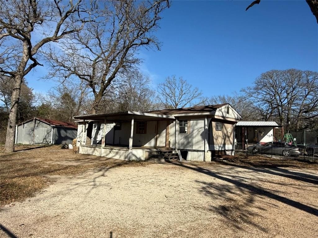 10300 Tanglewood Circle