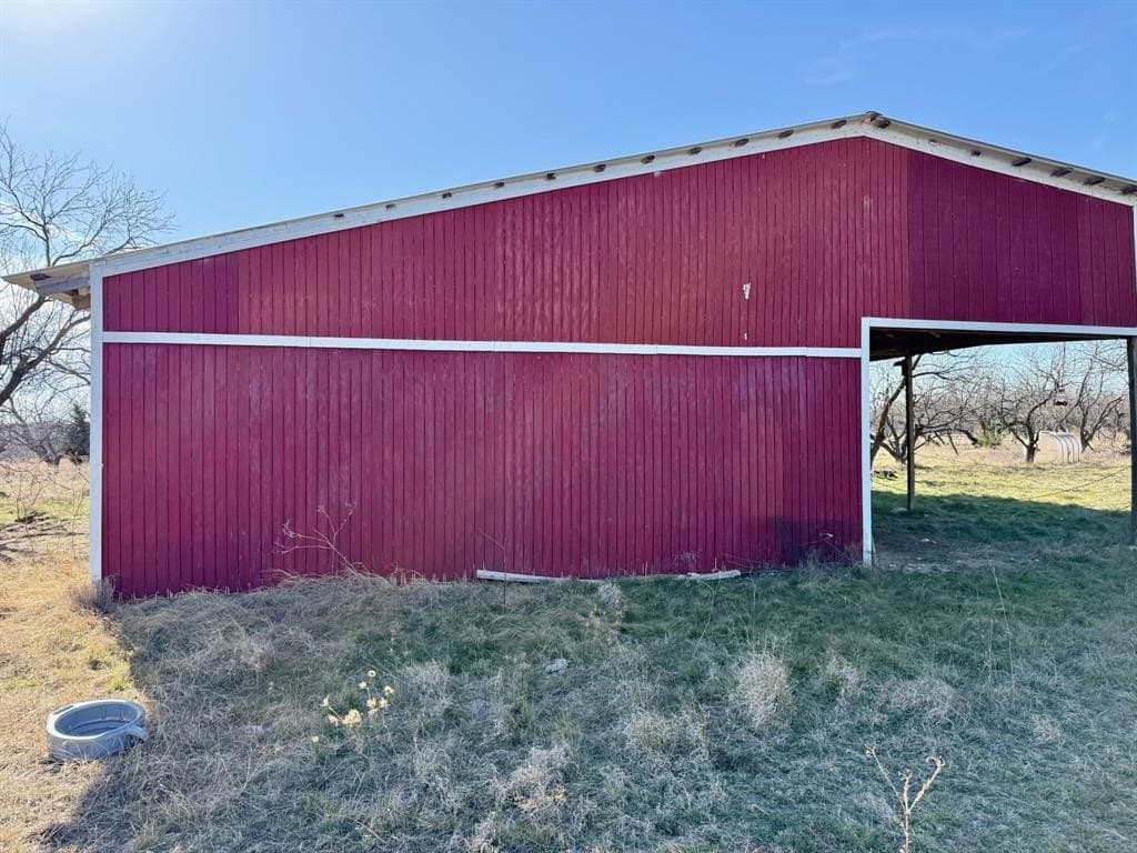 374 Private Road 6116