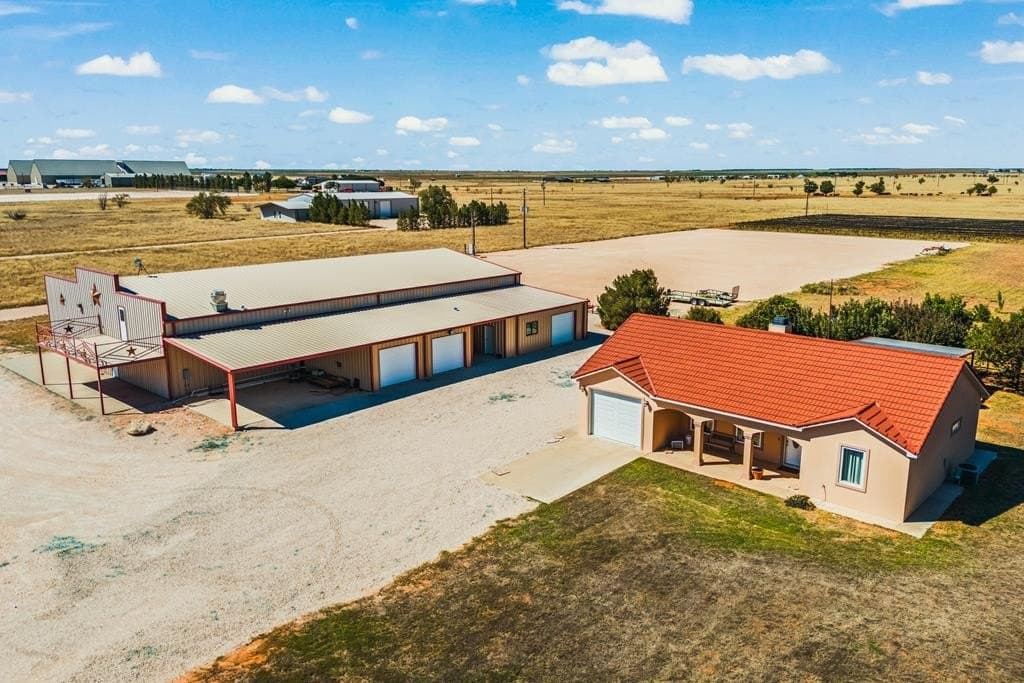 768 W US Hwy 62-180
