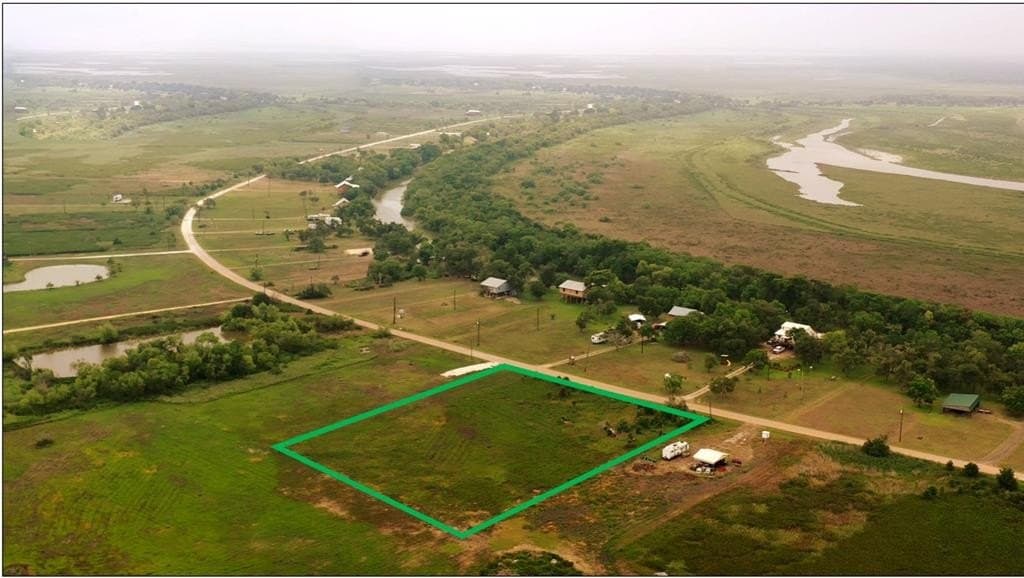 261,262,263 Guadalupe River Dr