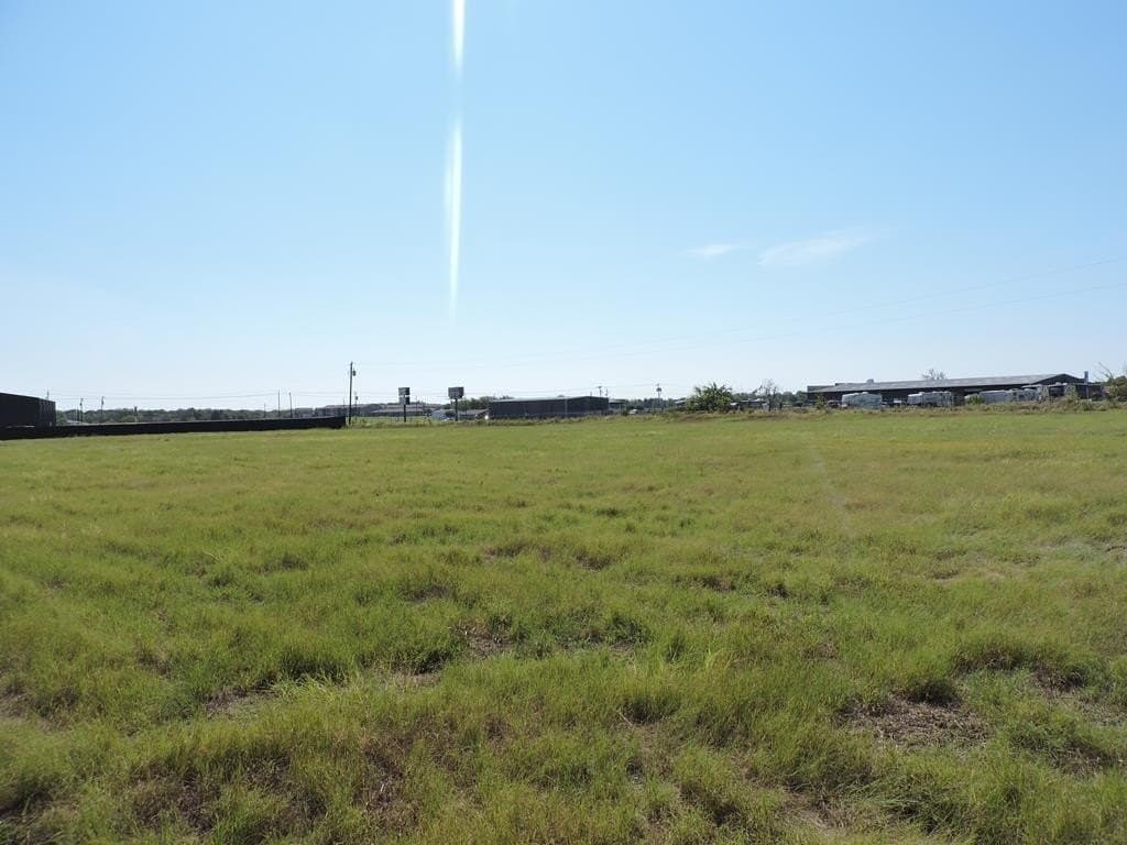 03 S St Hwy 198