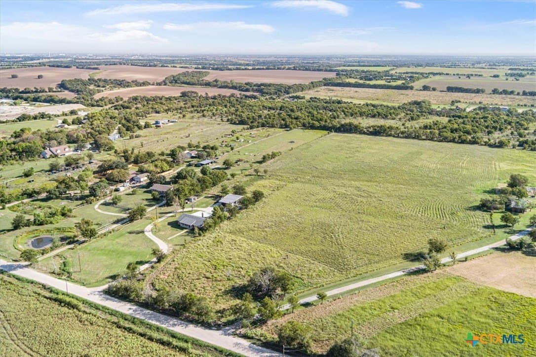 421 Southwinds Drive