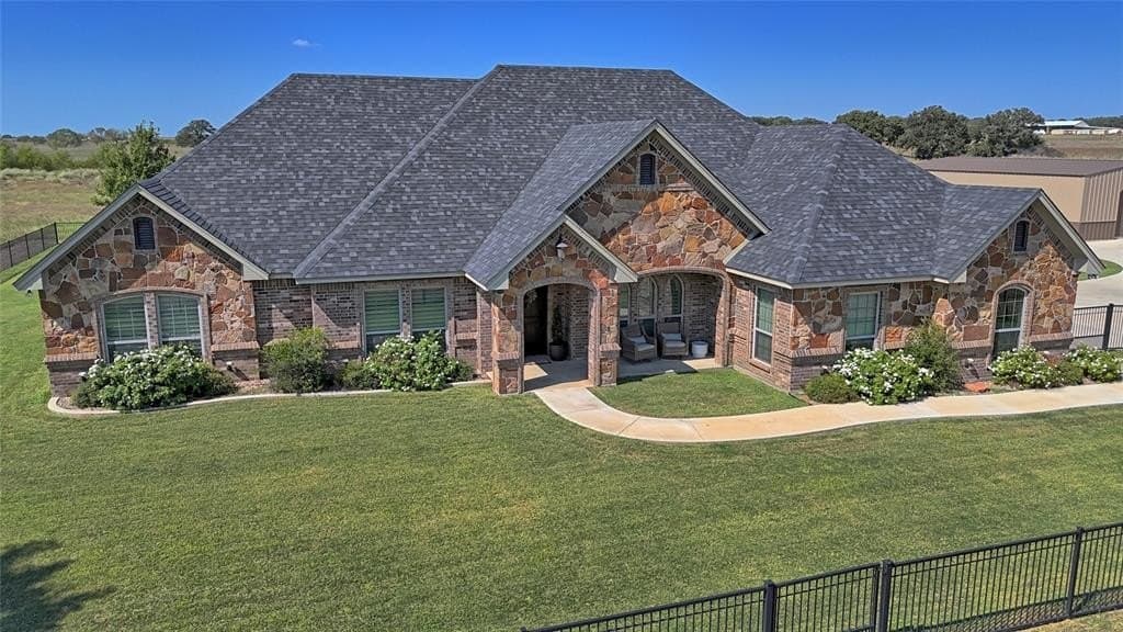 1150 Lone Star Road