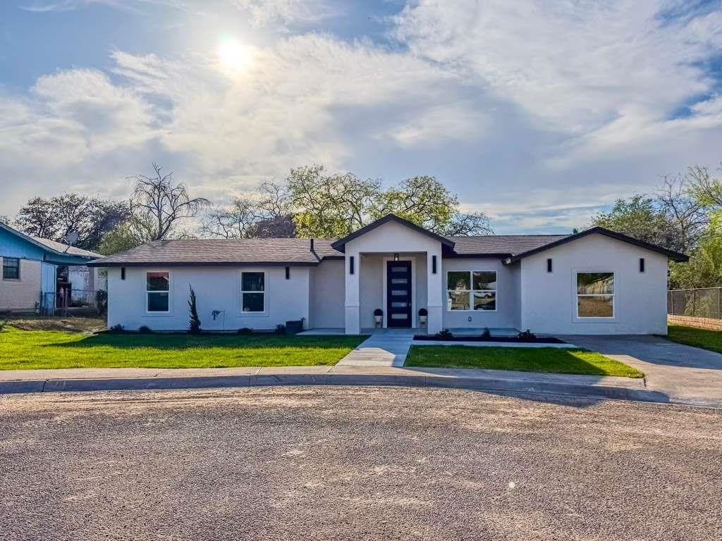 885 Tampico Circle
