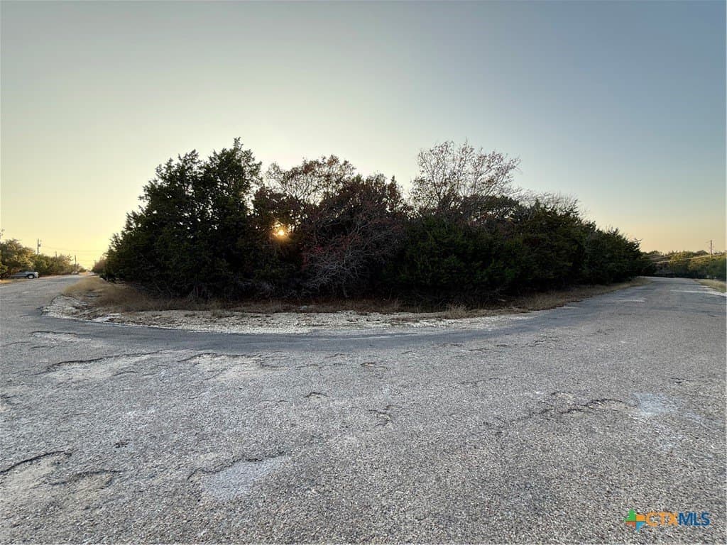 5242 Comanche Drive lot: 202