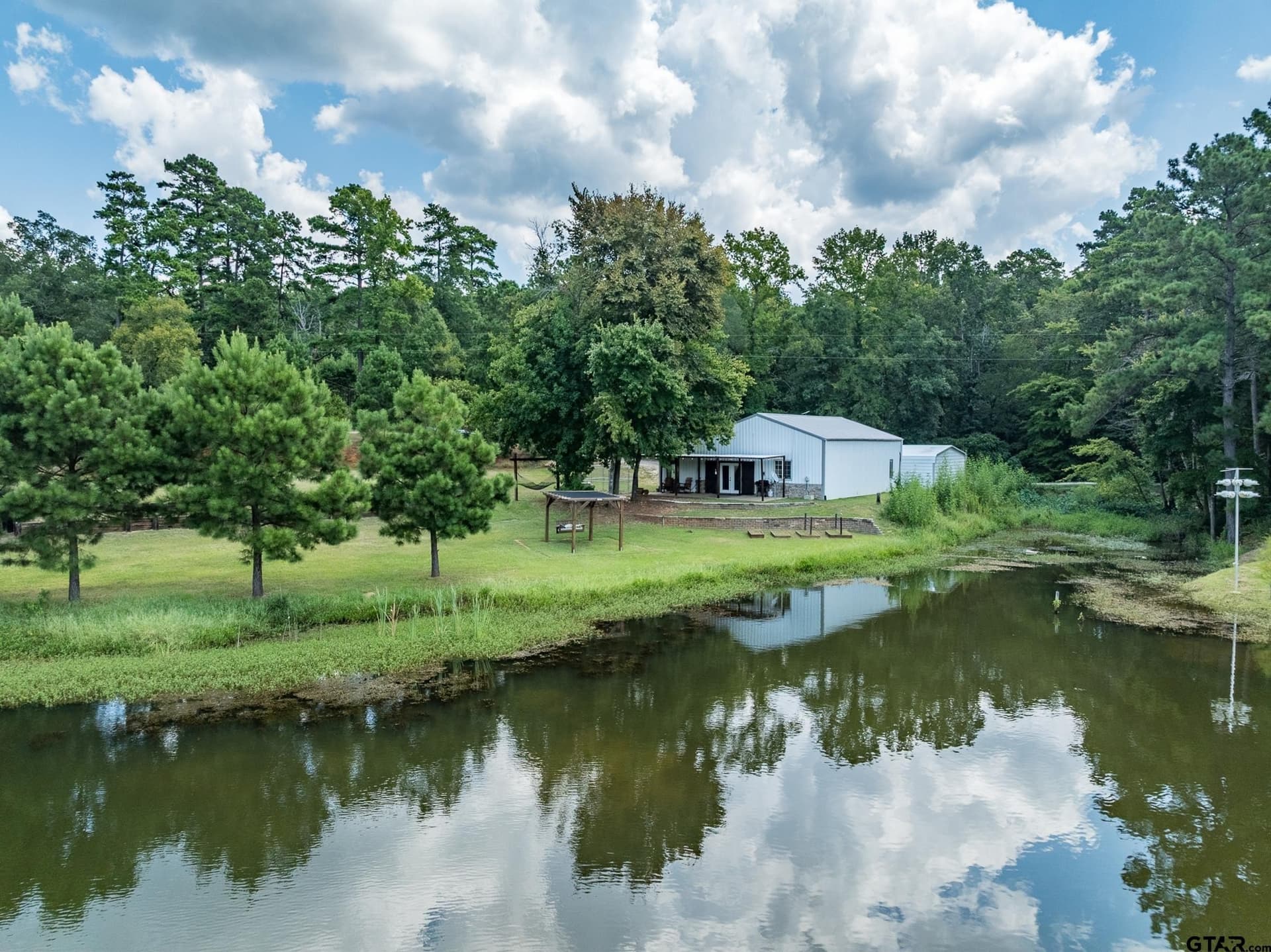 240 Private Road 5515