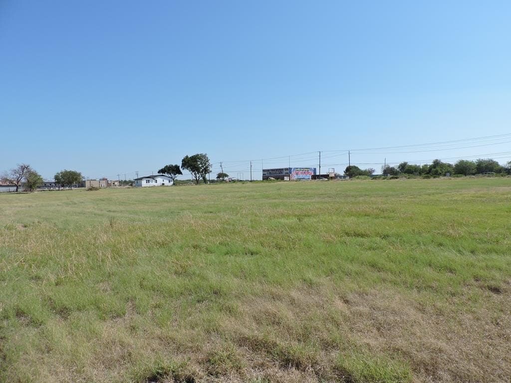 01 S St Hwy 198