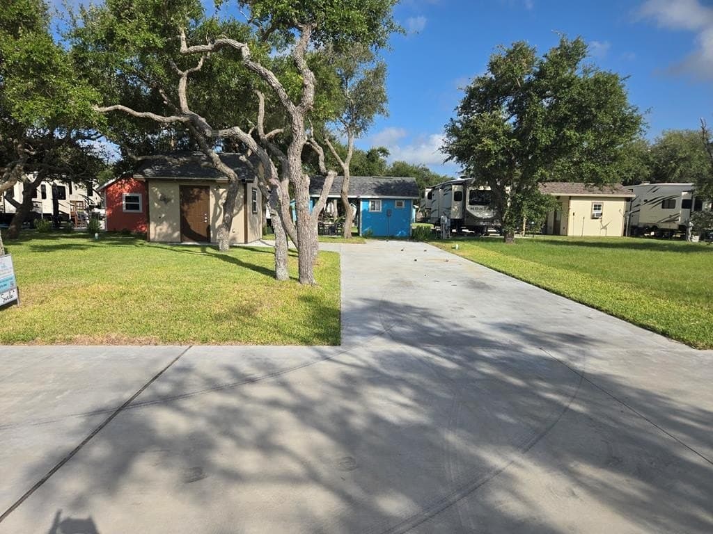 1406 Corpus Christi St