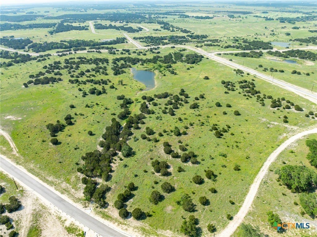 Shin Oak Drive lot: 122